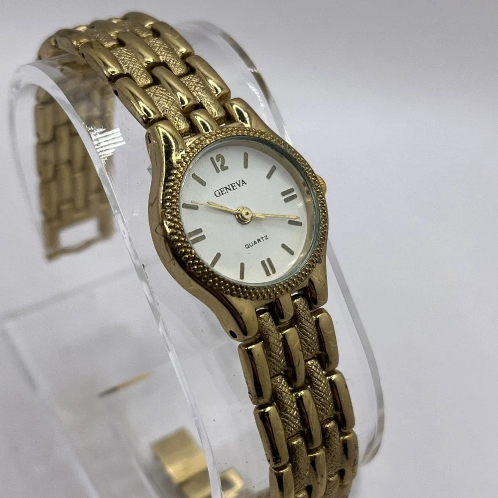 Geneva Women's Quartz Watch Gold 7